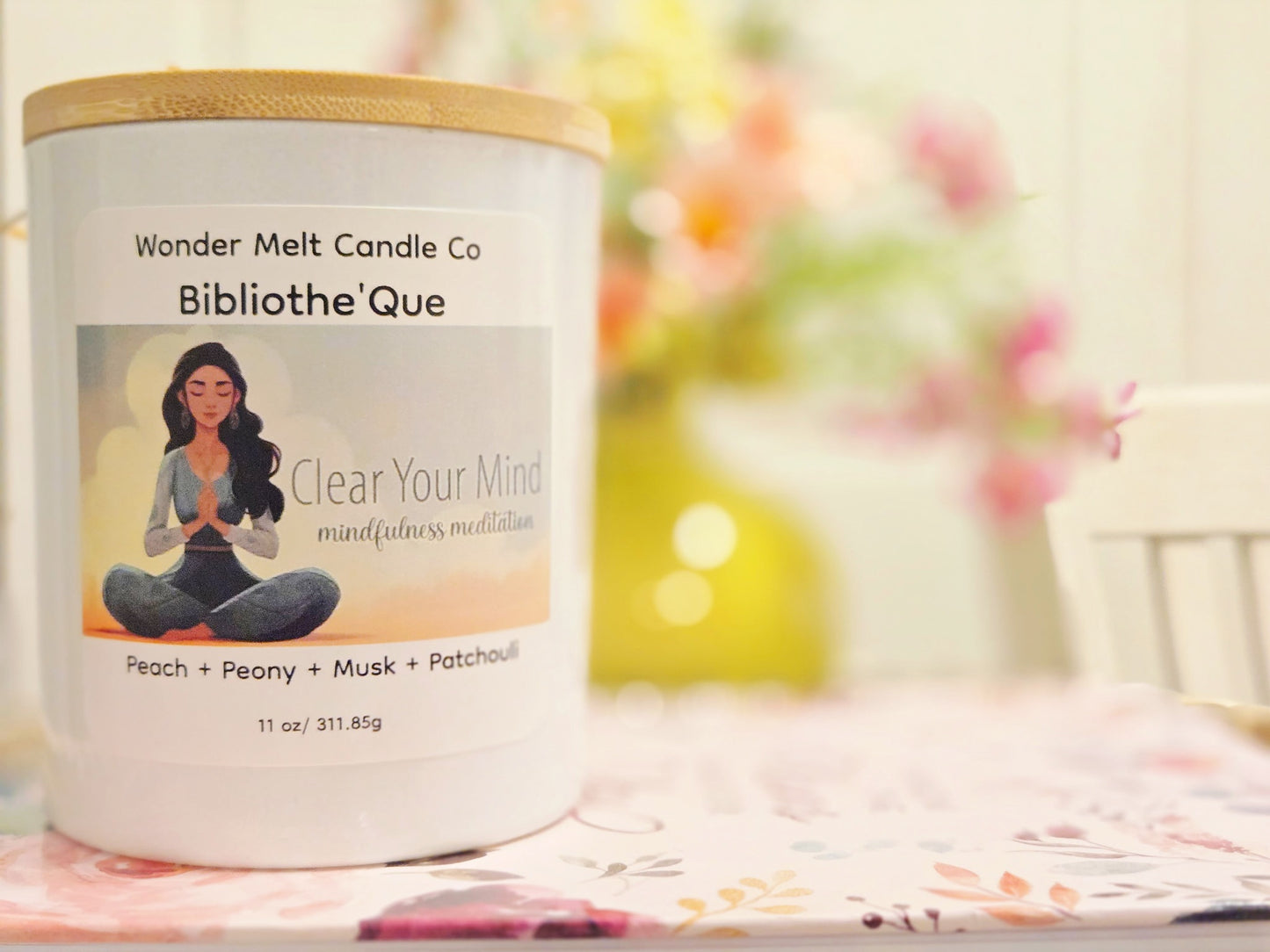 Bibliothe'Que 11 oz. candle