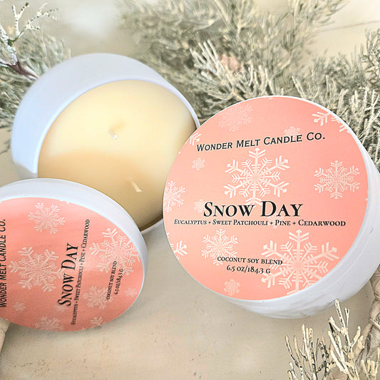 Snow Day 6.5 oz candle tin